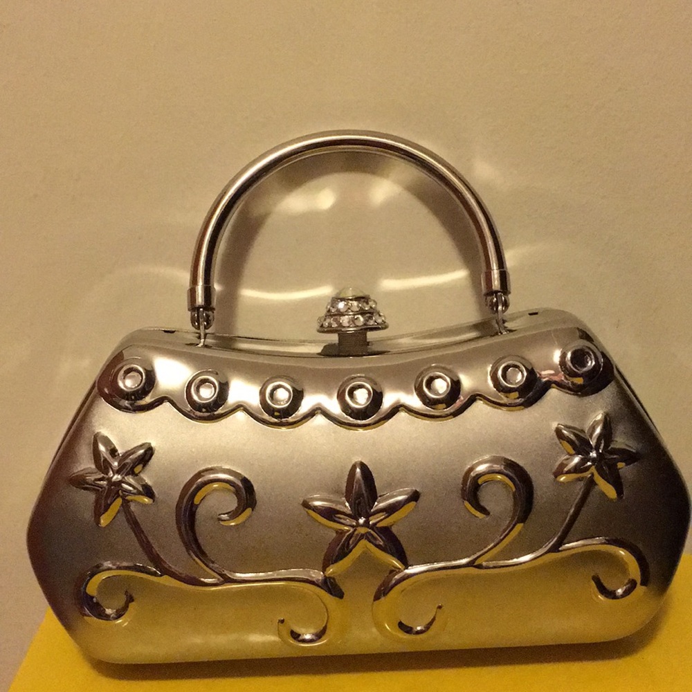 Silver box clutch - Picture 1 of 3